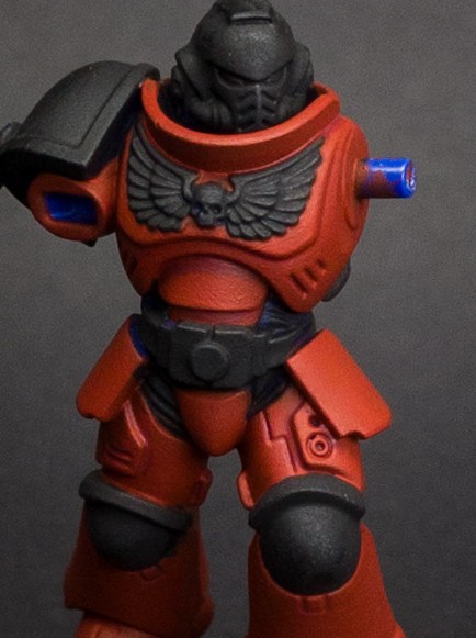 How I paint a Space Marine, stage 4: Shade, close up