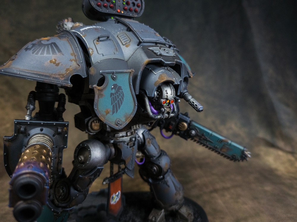 Imperial Knights - Knight Questoris - Free Blade - Other, painted miniature by Ray Larose